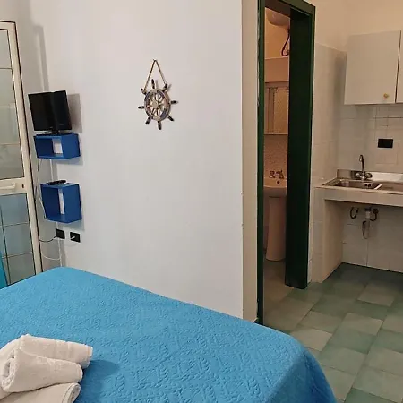 Monolocale Con Angolo Cottura E Patio Apartment *